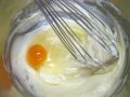 卵を混ぜる